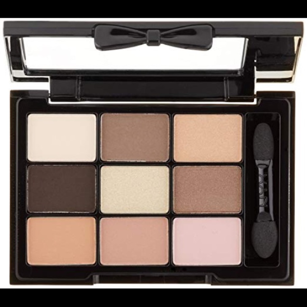 Nyx love in Paris Eyeshadow palette